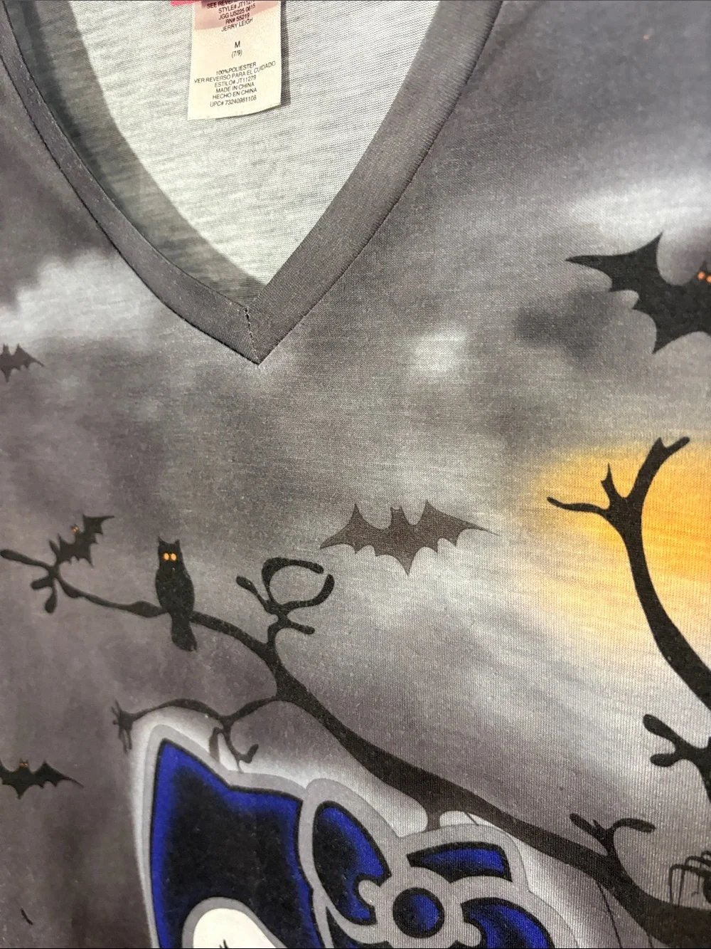 Vintage Hello Kitty Kids skeleton graphic Halloween Gray Ghost Costume Tee
